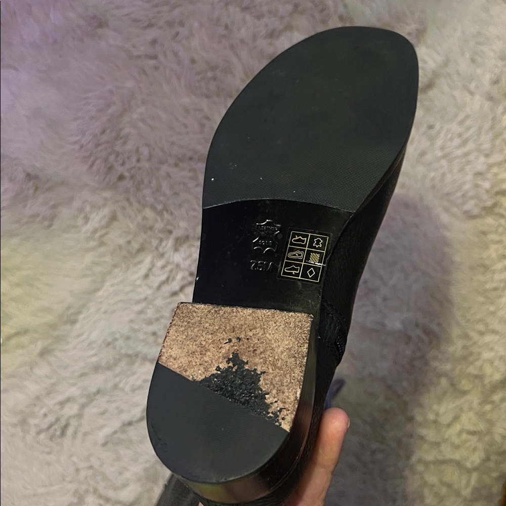 TORY BURCH Kiernan 35MM Black Riding Tumbled Leather Boots Size 7.5 - Picture 10 of 13
